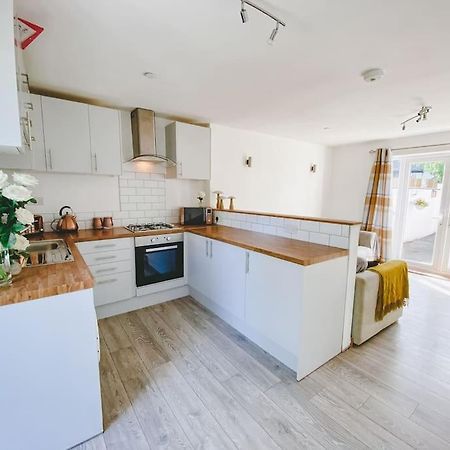 La Petite Maison Свонсі Екстер'єр фото